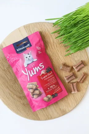 Подушечки Vitakraft Yums для котів, качка та бузина, 40 г: додаткове фото 4