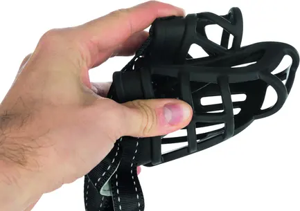 Намордник Trixie Muzzle Flex для собак, силіконовий, S (чорний): додаткове фото 6