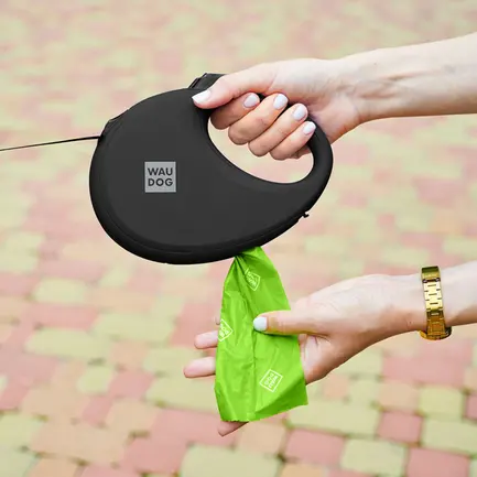 Повідець-рулетка для собак WAUDOG R-leash з контейнером для пакетів, світловідбивна стрічка, L, до 40 кг, 5 м, чорний: додаткове фото 5