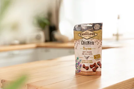 Ласощі Carnilove Cat Semi Moist Snack для котів, курка та тимьян, 50 г: додаткове фото 5
