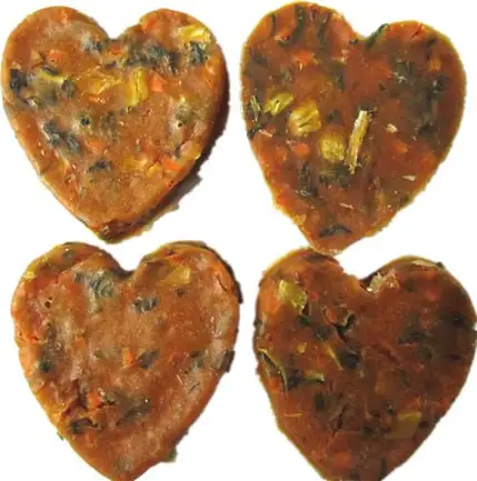 Ласощі Yalute Salmon та Vegetable in Heart Shape для собак, лосось та овочі, 100 г: додаткове фото 2