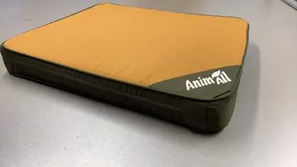 Лежанка AnimAll Max M ORANGE для собак і котів, помаранчевий, 95×60×8 см