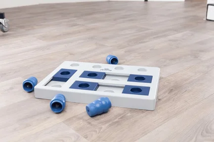 Іграшка Trixie Dog Activity Шахи для собак, інтерактивна, розвиваюча, 40х10х24см (пластик): додаткове фото 3